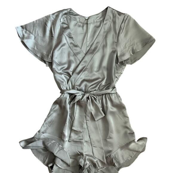 Show Me Your Mumu Luxe Satin Say I Do Romper Moss Green Size Small - Picture 8 of 13